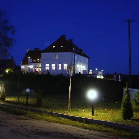 Gosciniec Rycerski 3* Paprotki