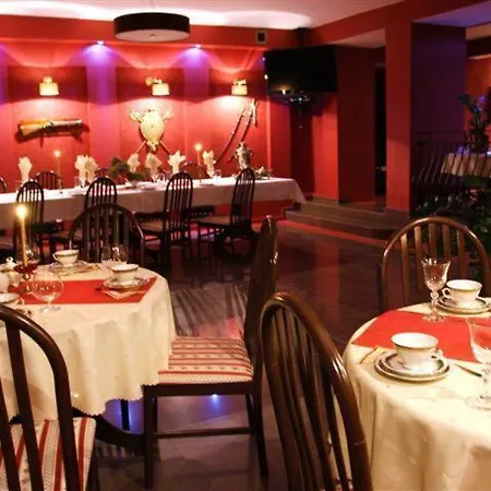 Gosciniec Rycerski Paprotki