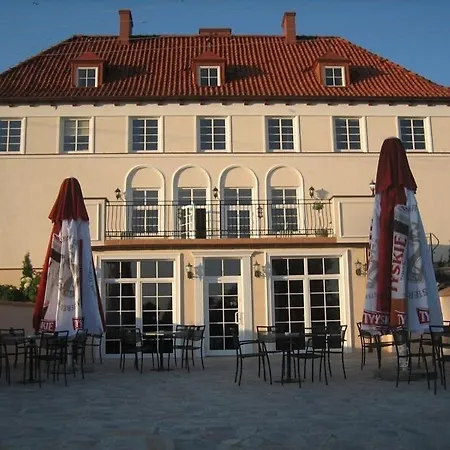 Gosciniec Rycerski 3*